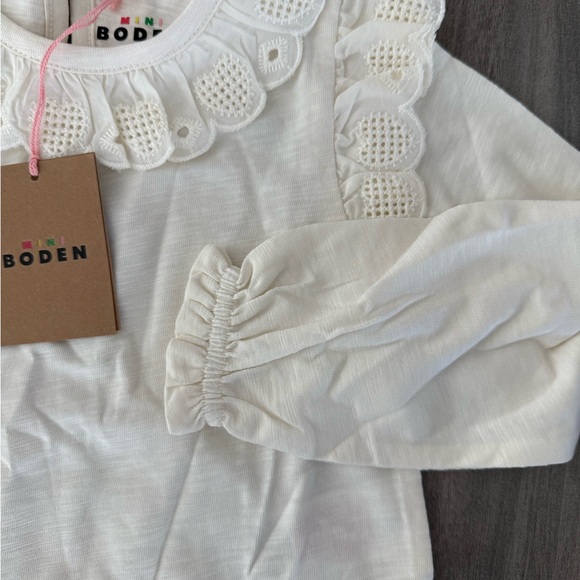 Mini Boden Broderie Heart Trim Top - Picture 4 of 6